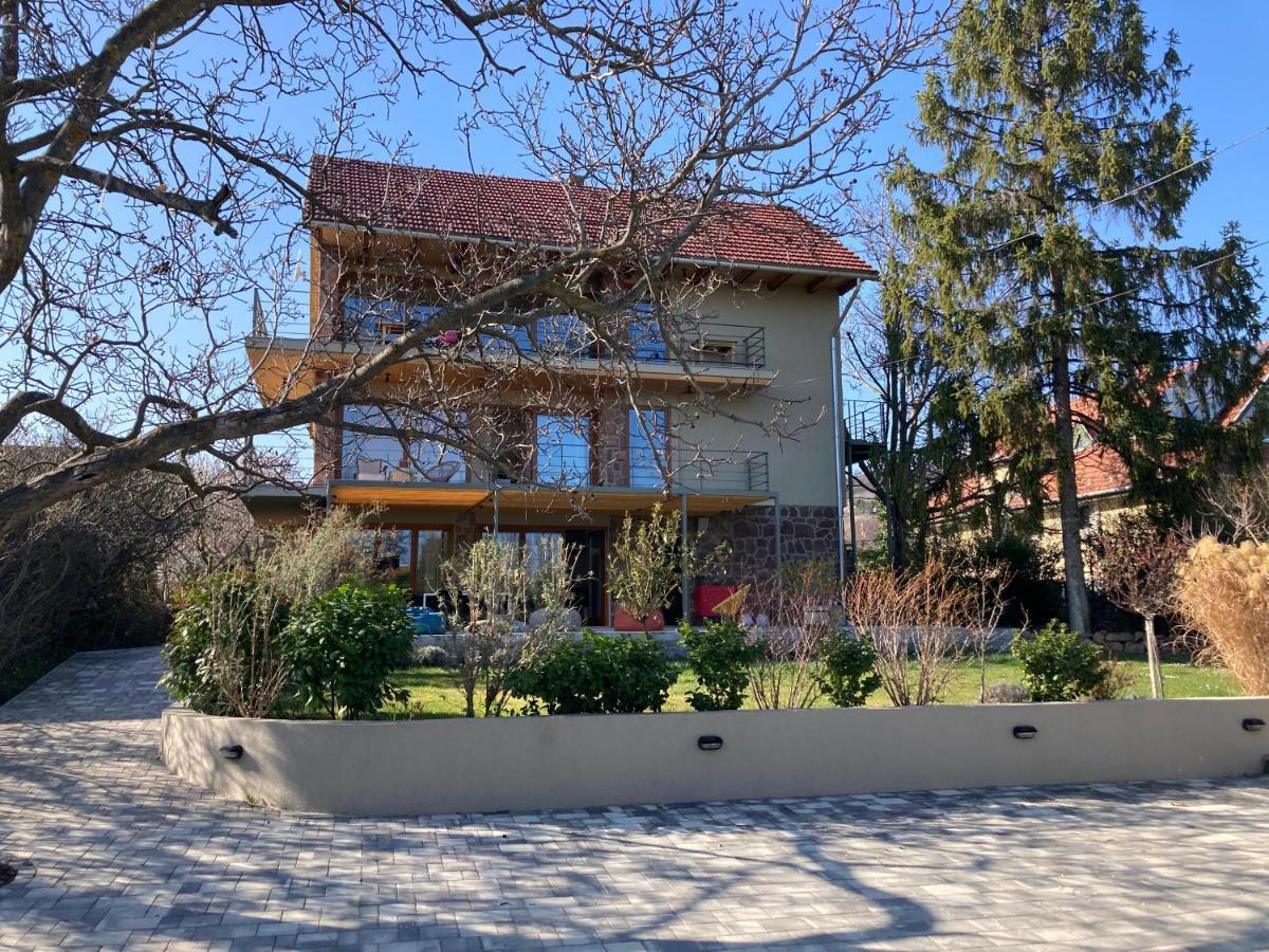 Hello Balaton Apartamento Alsóörs Exterior foto